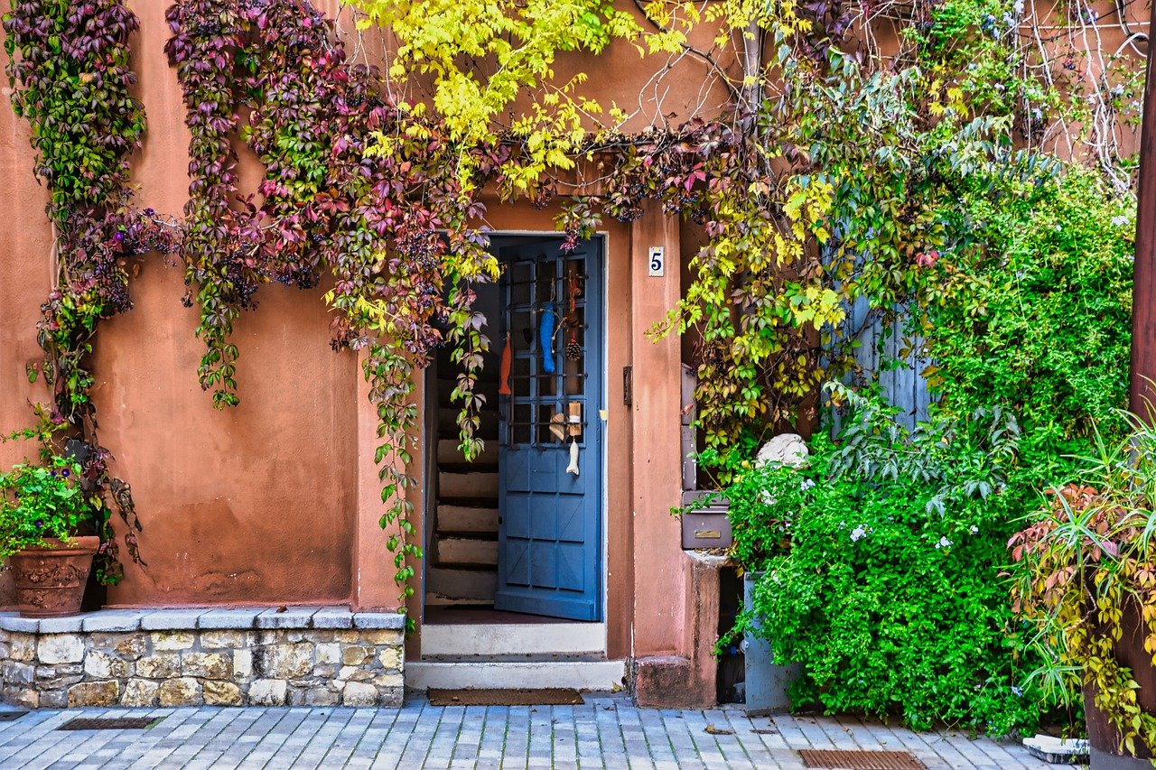Verux Consultor Inmobiliario Agente de la Propiedad Inmobiliaria Online Compra venta viviendas Huelva. Servicios inmobiliarios para vender viviendas entre particulares. Tasaciones inmobiliarias y valoraciones inmobiliarias. Perito judicial inmobiliario